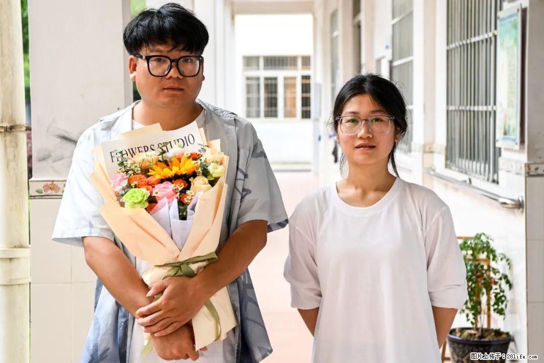 全网追的“扁担女孩”，找了一份暑假工，时薪12元 - 香港生活资讯 - 香港28生活网 hk.28life.net